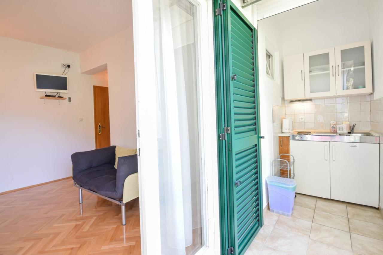 Ferienwohnung Marios Brela Exterior foto