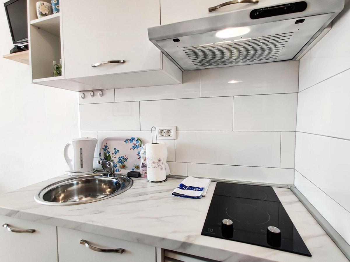 Ferienwohnung Marios Brela Exterior foto