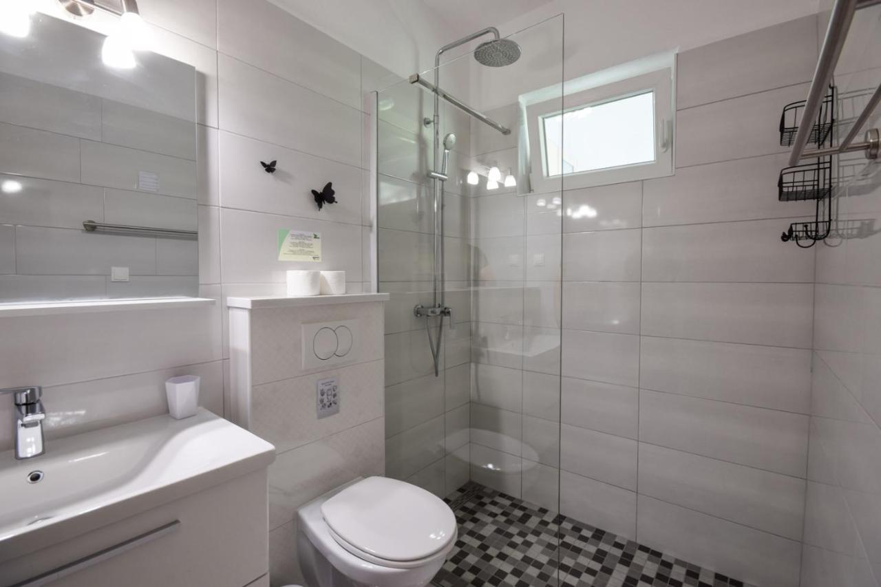 Ferienwohnung Marios Brela Exterior foto