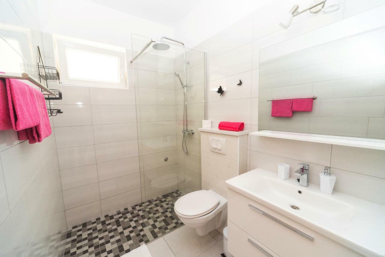 Ferienwohnung Marios Brela Exterior foto