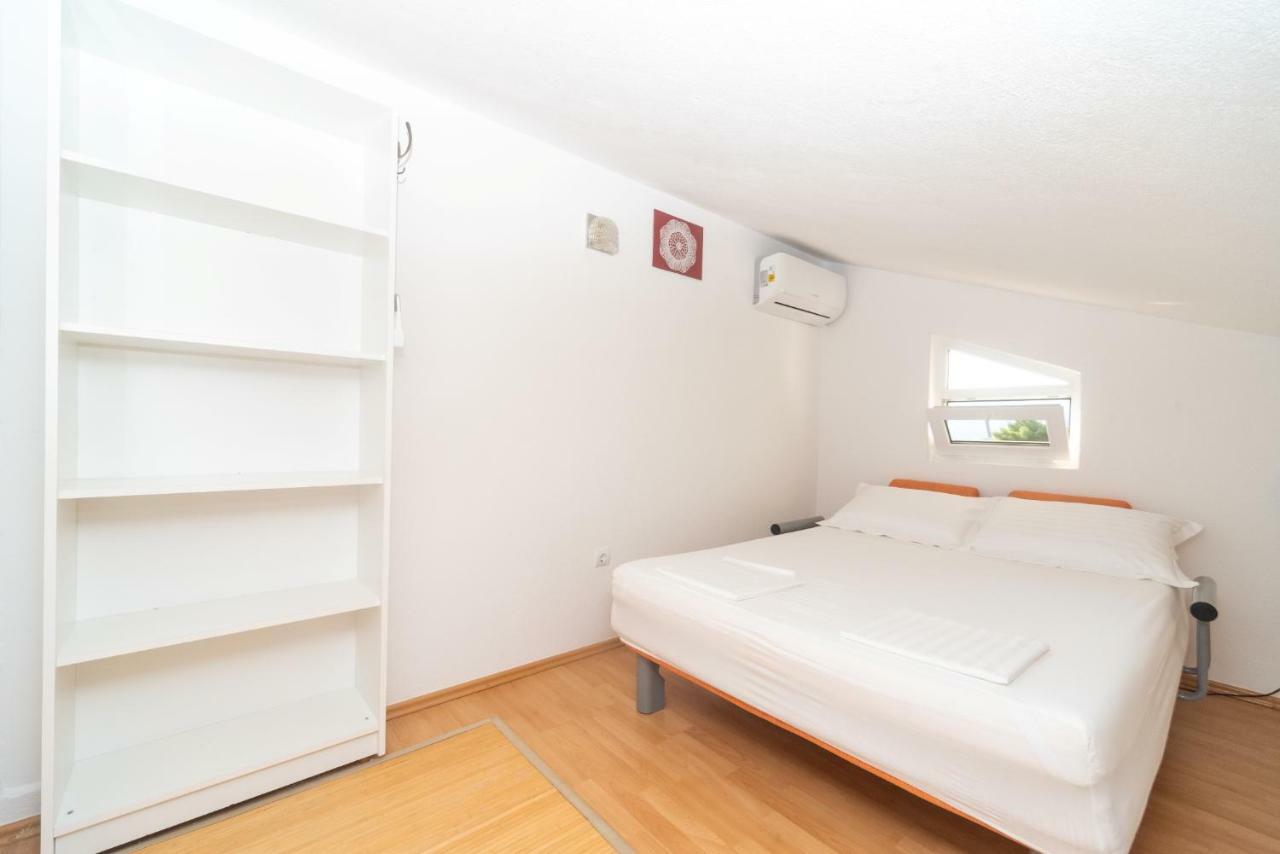 Ferienwohnung Marios Brela Exterior foto